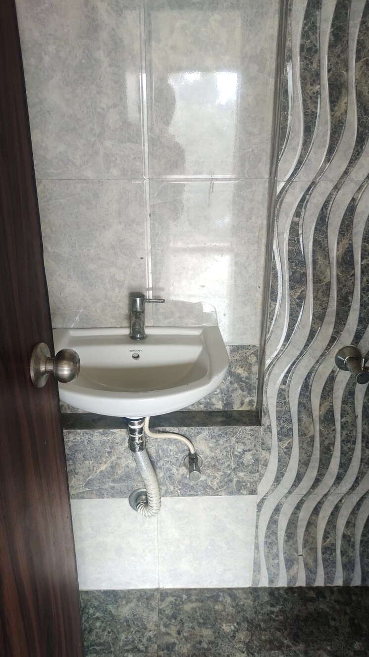 Bathroom, man-opus 1 Bedroom 463 Sq.Ft. Apartment In Mira Road Mumbai 7261569