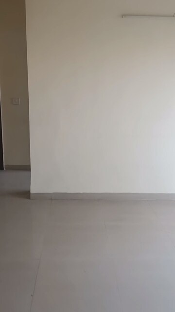 Room in 3 BHK Independent House at Bptp Park 81, Sector 81 – for Sale