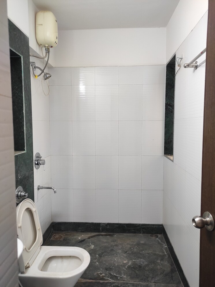 Bathroom, puranik-city 1 Bedroom 380 Sq.Ft. Apartment In Kasarvadavali Thane 7261801