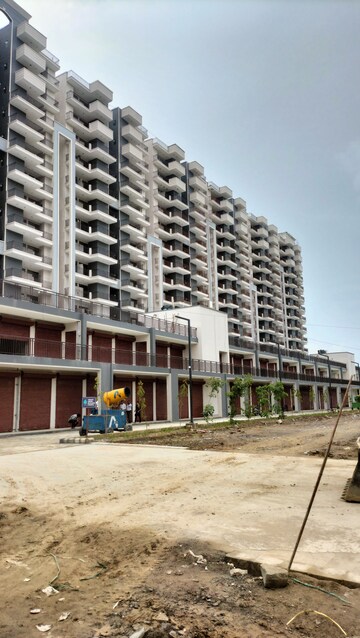 3 BHK Apartment For Sale in Amolik Sankalp, Sector 85