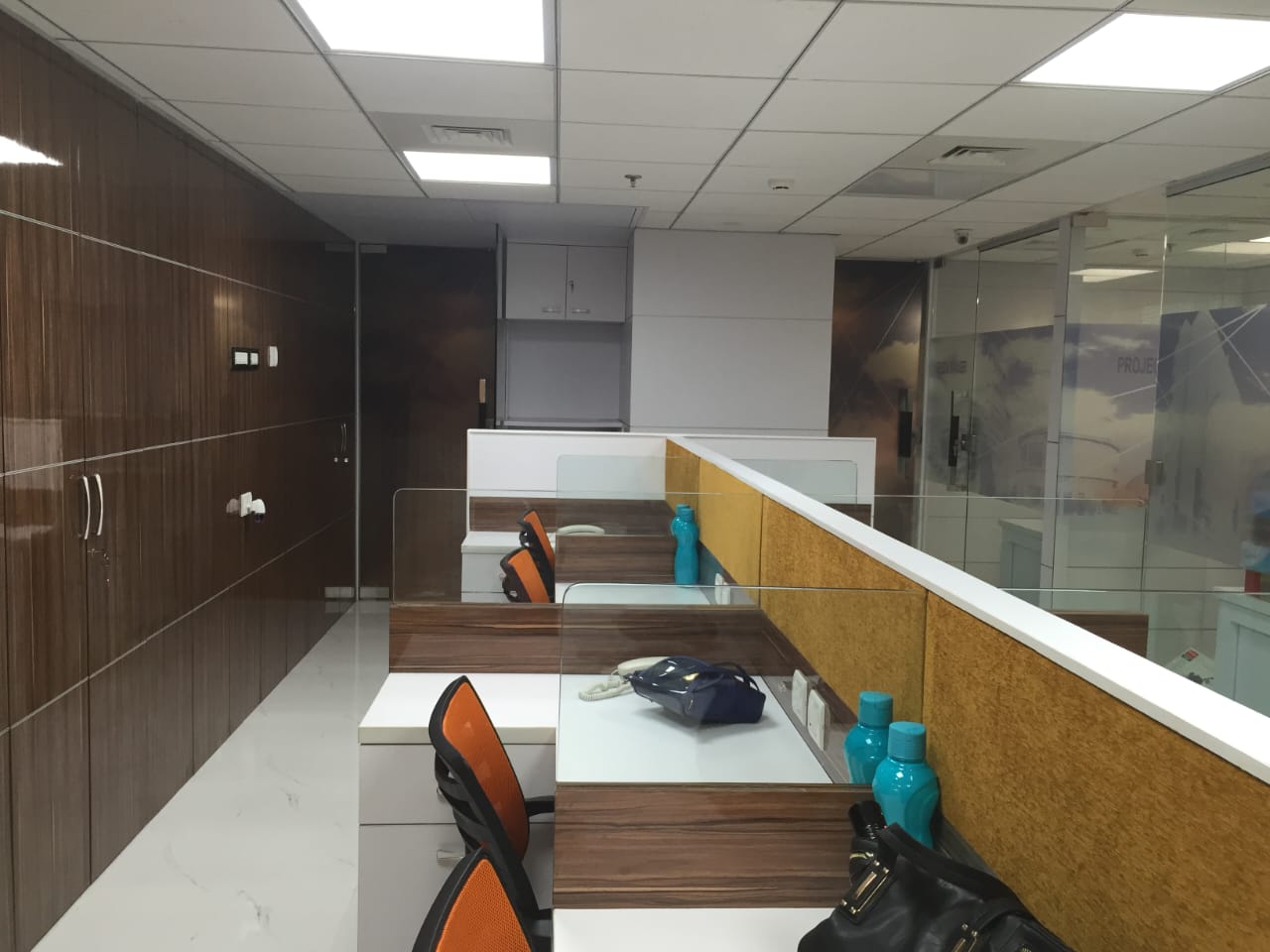 Commercial Office Space 2000 Sq.Ft. For Rent in Santacruz West Mumbai  7262202