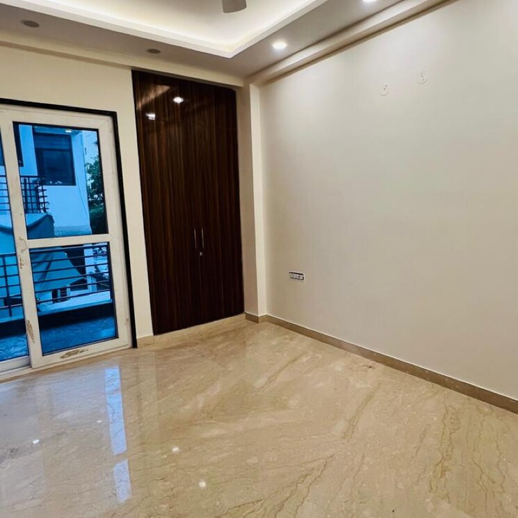 Room, sector 43 4 Bedroom 275 Sq.Yd. Builder Floor In Sector 43 Gurgaon 7262441