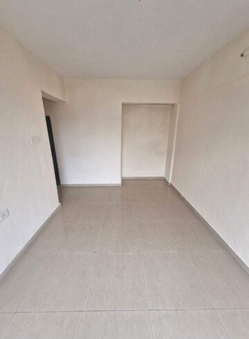 Room in 2 BHK Apartment at Agarwal And Doshi Complex, Vasai West – for Sale