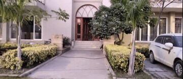  Plot – Exterior View View at BPTP Amstoria, Sector 102 - for Sale