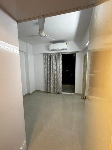 Room in 2 BHK Apartment at Signature Global The Millennia, Sector 37d – for Sale