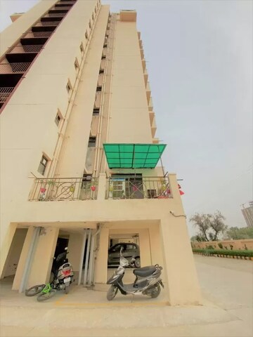 Furnished Amenities in 2 BHK Apartment at Apex Our Homes, Sector 37c – for Sale