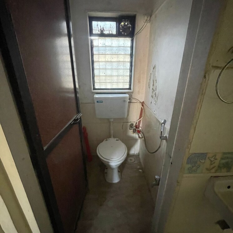 Bathroom, shree-shrina-chsl 1 Bedroom 525 Sq.Ft. Apartment In Ashok Van Mumbai 7263500