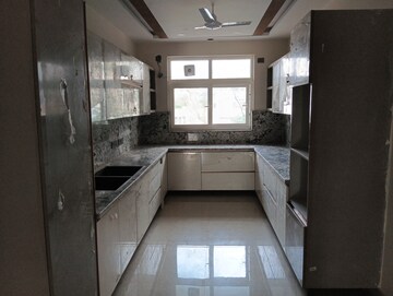 Kitchen in 3 BHK Builder Floor at BPTP Park Central, Sector 85 – for Sale