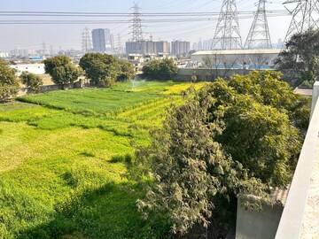  Plot – Garden View at BPTP District, Sector 81 - for Sale