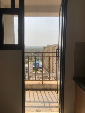 Room in 1 BHK Apartment at Arkade Art, Mira Road – for Sale