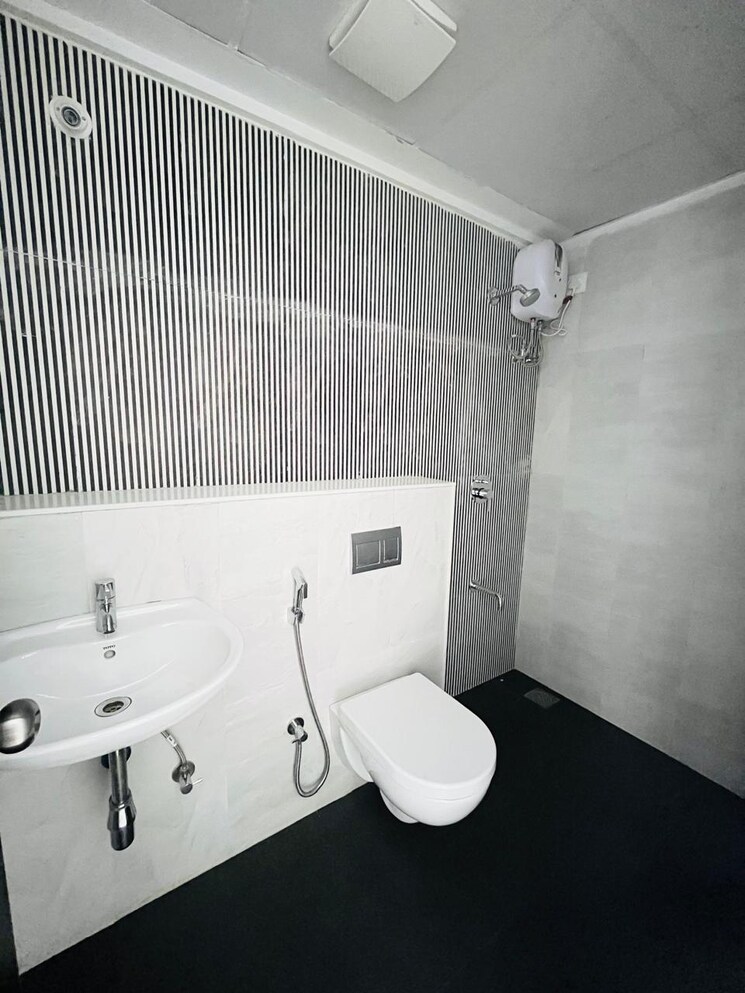 Bathroom, lodha-palava-downtown 1 Bedroom 507 Sq.Ft. Apartment In Dombivli East Thane 7264332