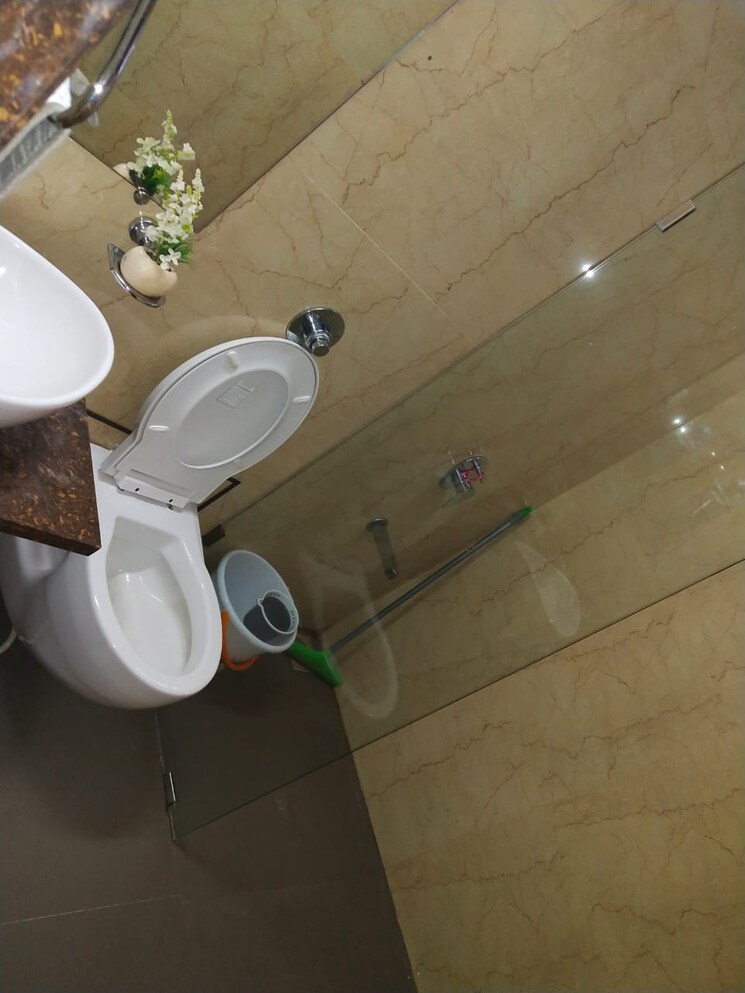 Bathroom, kabra-aurum 4 Bedroom 1173 Sq.Ft. Apartment In Goregaon West Mumbai 7264395