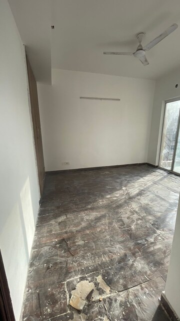 3 BHK Apartment For Sale in Paras Tierea, Sector 137