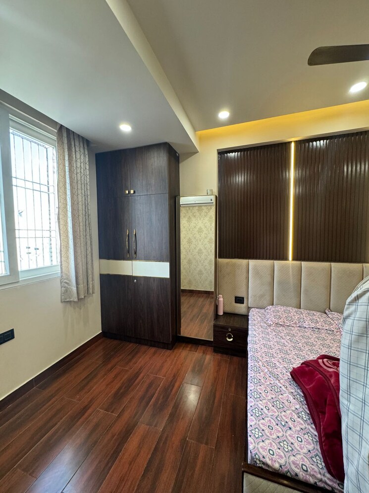 Master Bedroom, shalimar-apartments-shalimar-garden 4 Bedroom 1800 Sq.Ft. Builder Floor In Shalimar Garden Ghaziabad 7265290