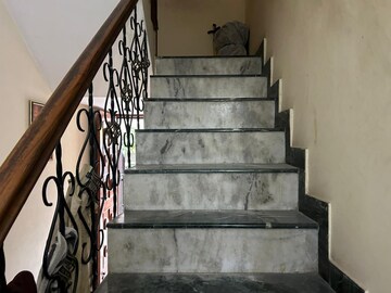 Staircase in 5 BHK Independent House at RWA Apartments Sector 41, Sector 41 – for Sale