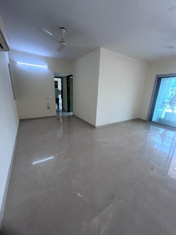 Room in 3 BHK Apartment at DB Orchid Woods, Goregaon East – for Sale