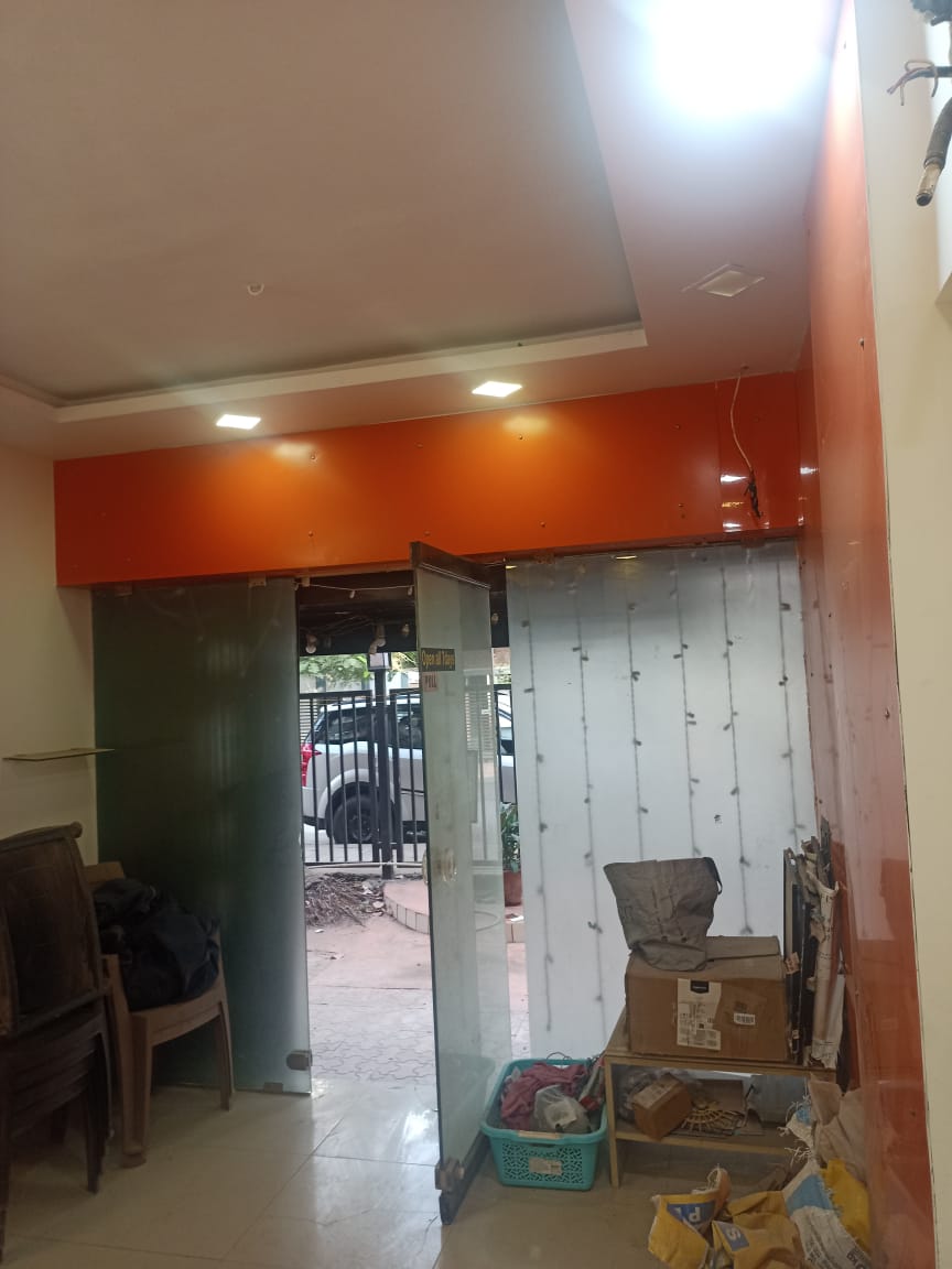 Commercial Shop 330 Sq.Ft. For Rent in Andheri West Mumbai  7266331