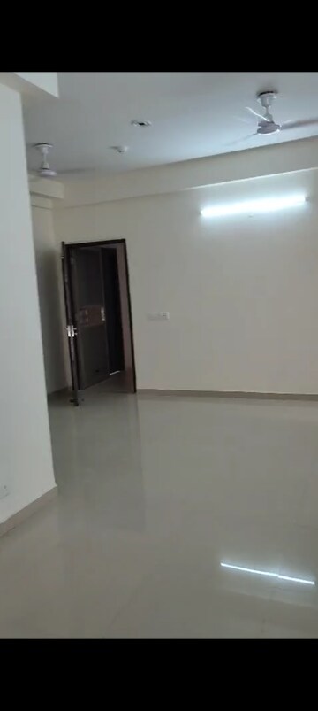 Room in 2 BHK Apartment at Mahagun Mywoods III, Sector 16c Greater Noida – for Sale