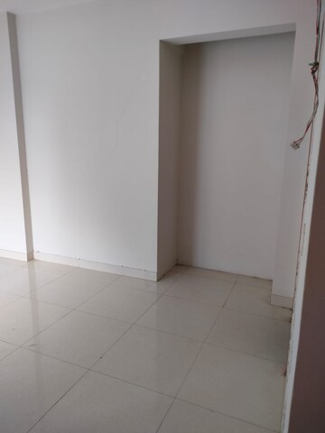 Room in 3 BHK Apartment at Tata Eureka Park, Sector 150 – for Sale