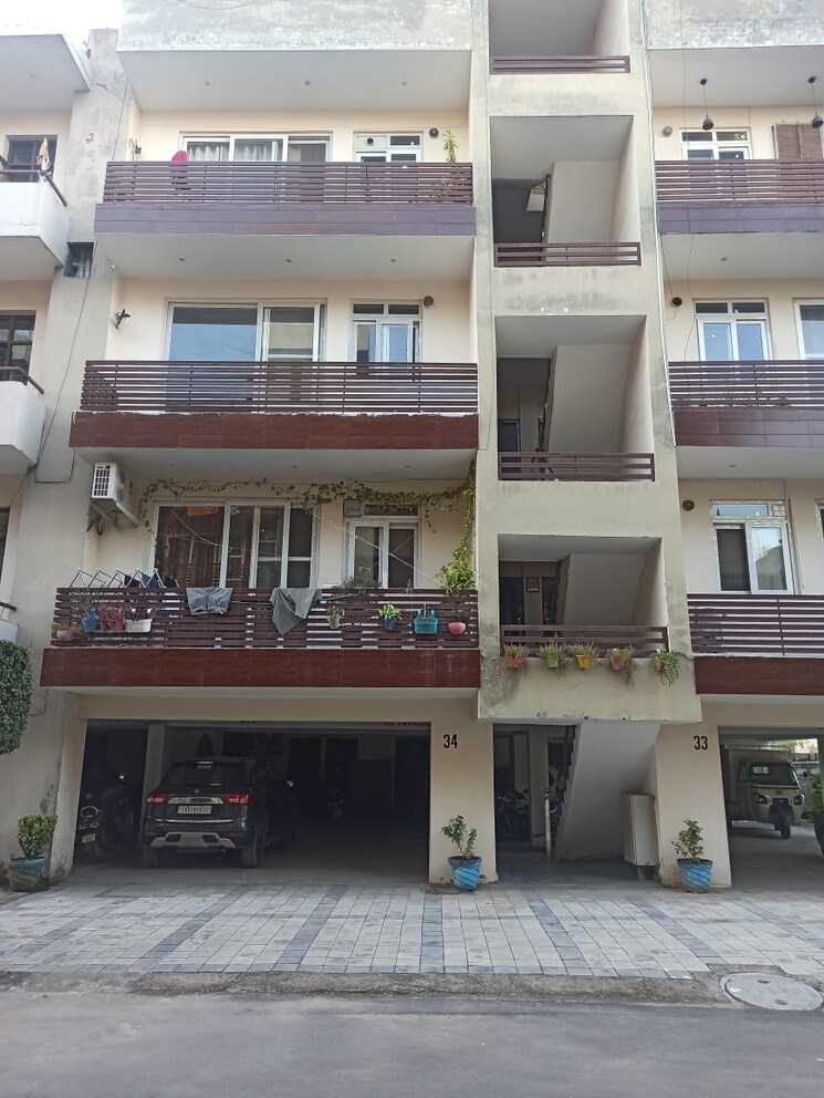 Exterior View, ghazipur 3.5 Bedroom 145 Sq.Yd. Builder Floor In Ghazipur Zirakpur 7266828