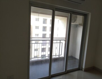 Room in 1 BHK Apartment at Sahara City Homes Phase I, Hardoi By Pass Road – for Sale