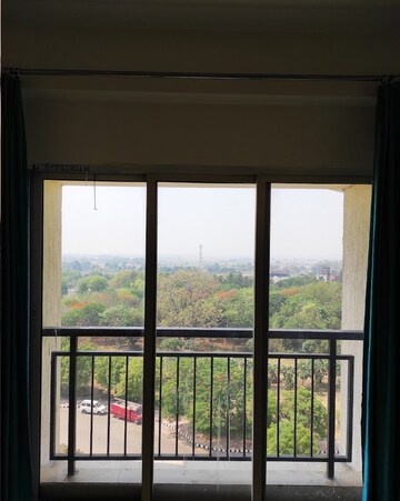 Room in 1 BHK Apartment at Sahara City Homes Phase I, Hardoi By Pass Road – for Sale