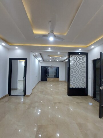 Living Room in 4 BHK Builder Floor at Green Fields Colony – for Sale