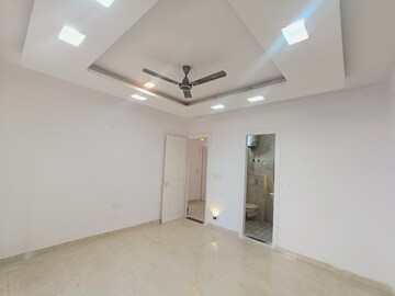 4 BHK Builder Floor For Sale in Green Fields Colony