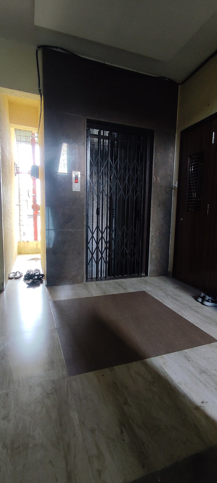 Nearby, vallabh-residency 1 Bedroom 715 Sq.Ft. Apartment In Bhayandar West Thane 7267120