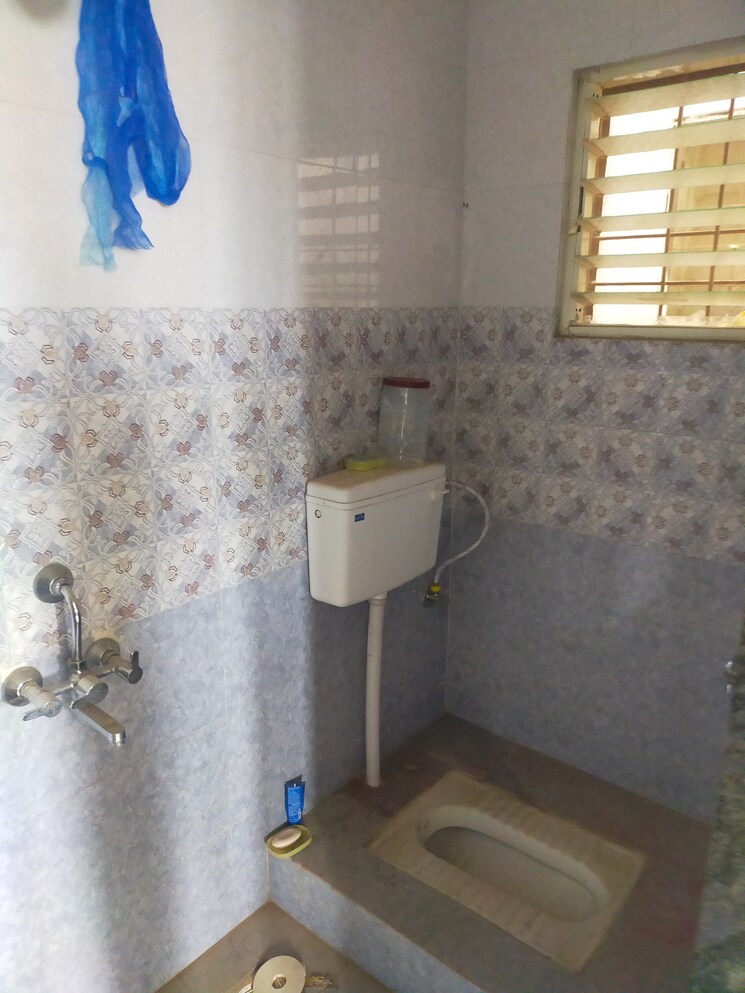 Bathroom, green-oaks 2 Bedroom 880 Sq.Ft. Apartment In Manjari Pune 7267122