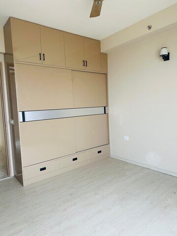 Room in 2 BHK Apartment at M3M Skywalk, Sector 74 – for Sale