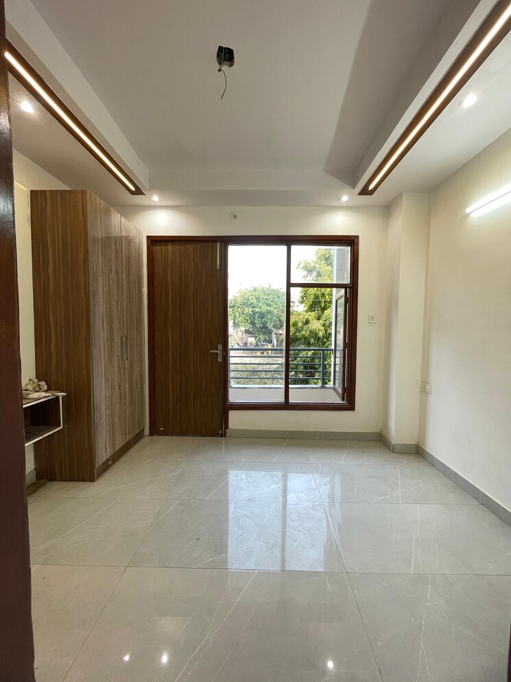 Room, sainik colony 2 Bedroom 1500 Sq.Ft. Builder Floor In Sainik Colony Faridabad 7267640