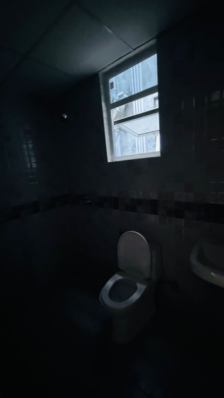 Bathroom, breez-global-heights 2 Bedroom 623 Sq.Ft. Apartment In Sohna Sector 33 Gurgaon 7267670