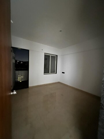 Room in 3 BHK Apartment at Kothrud – for Sale