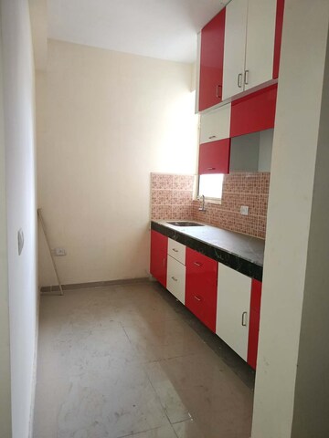 Room in 3 BHK Apartment at Conscient Habitat Residences, Sector 78 – for Sale