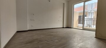 Room in 3 BHK Apartment at Sushma Valencia, International Airport Road – for Sale