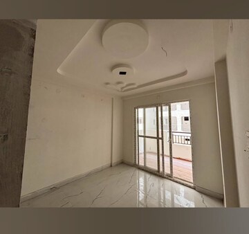 Room in 3 BHK Apartment at RK Oxygen Valley, Bollaram – for Sale