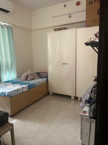 Bedroom in 3 BHK Apartment at Lodha Amara, Kolshet Road – for Sale