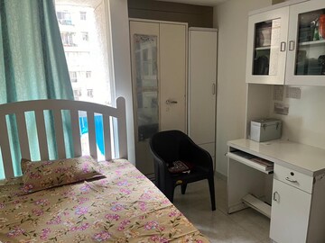Bedroom in 3 BHK Apartment at Lodha Amara, Kolshet Road – for Sale