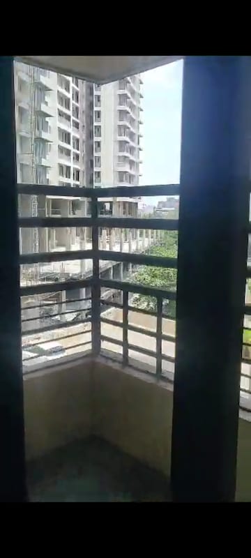 Staircase in 4 BHK Apartment at Neelkanth Palms, Kapur Bawdi – for Sale