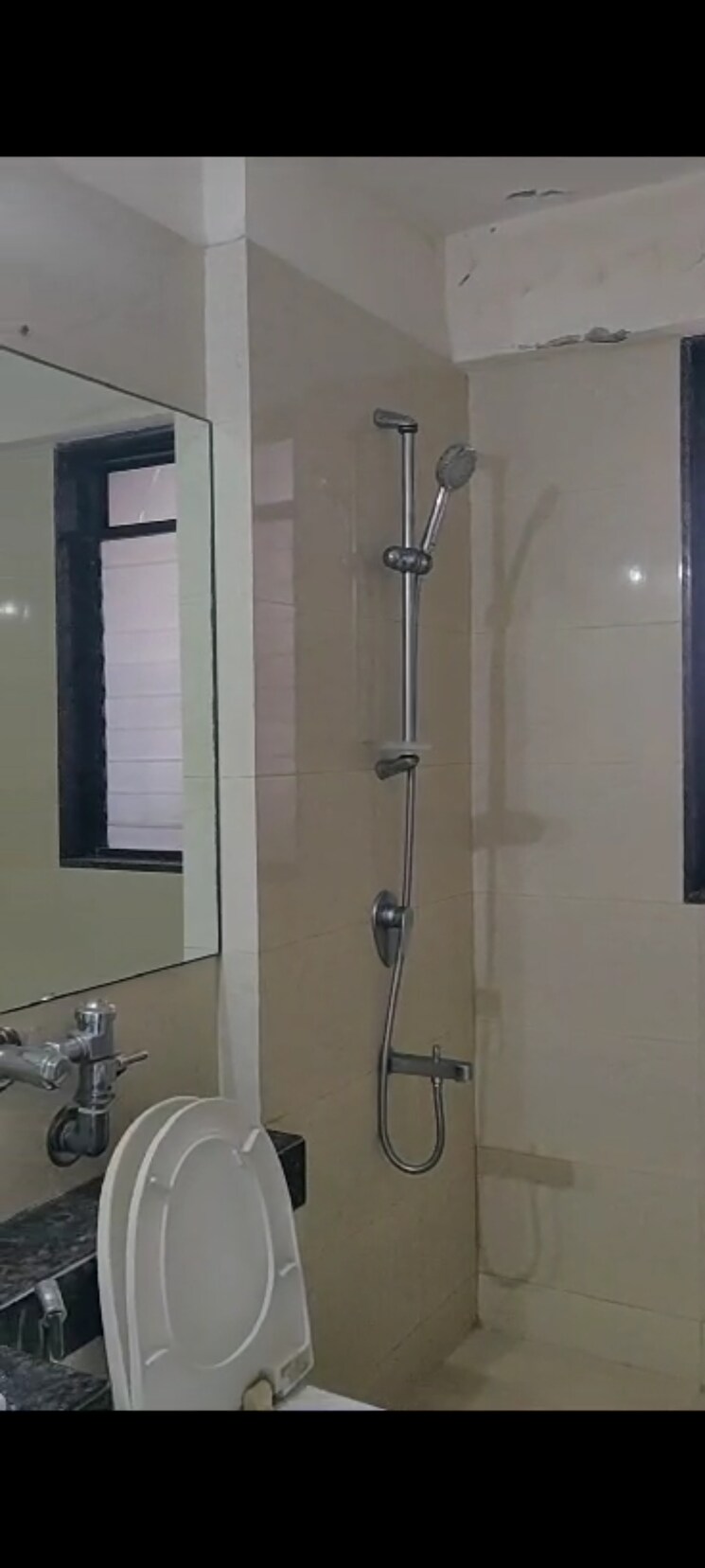 Bathroom, kapur bawdi 4 Bedroom 1490 Sq.Ft. Apartment In Kapur Bawdi Thane 7268700