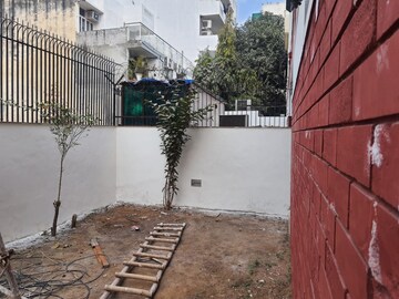 Balcony in 6+ BHK Villa at Sushant Lok 3, Sector 57 – for Sale