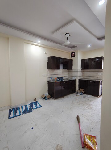 Kitchen in 2 BHK Builder Floor at Sector 73 – for Sale
