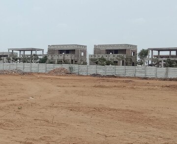  Plot For Sale in Manchirevula