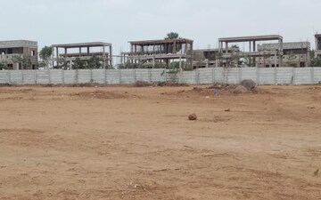 Plot For Sale in Puppalaguda