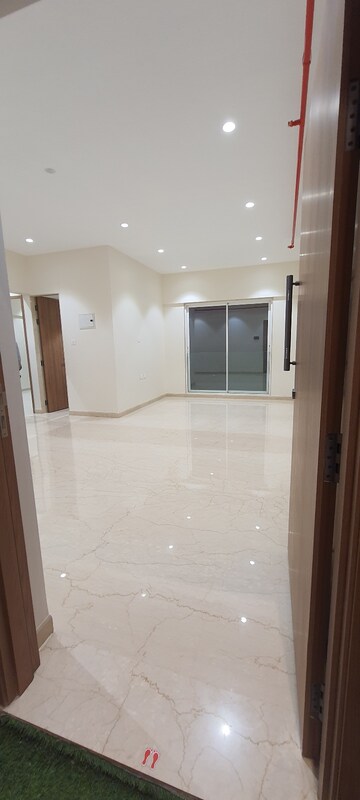 Room in 2 BHK Apartment at Sahajanand Arista, Goregaon West – for Sale