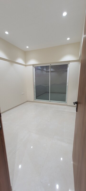Room in 2 BHK Apartment at Sahajanand Arista, Goregaon West – for Sale