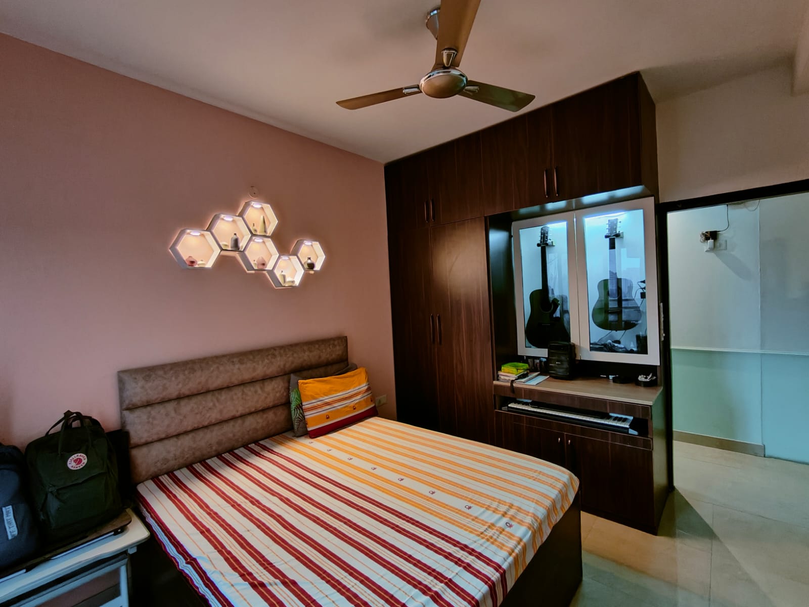 2 BHK Apartment For Rent in Antriksh Golf View Sector 78 Noida  7269267