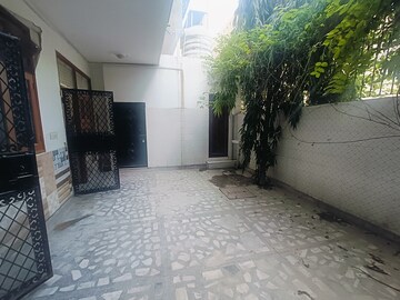 Balcony in 3 BHK Builder Floor at Green Fields Colony – for Sale