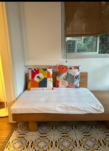 Bedroom in 2 BHK Apartment at Malabar Hill – for Sale